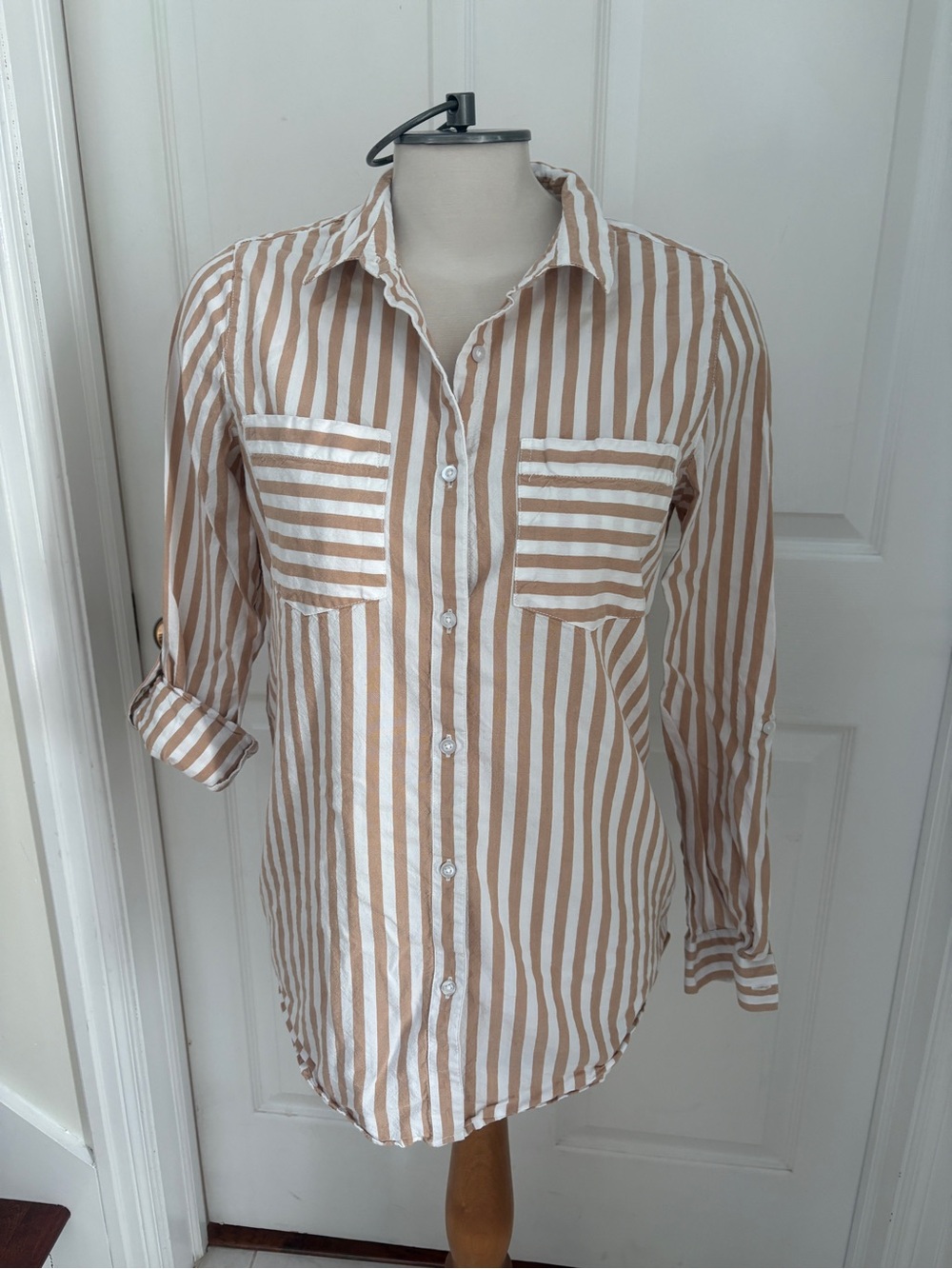 Japna Vertical Stripe Button-Down Shirt in Cream and Tan